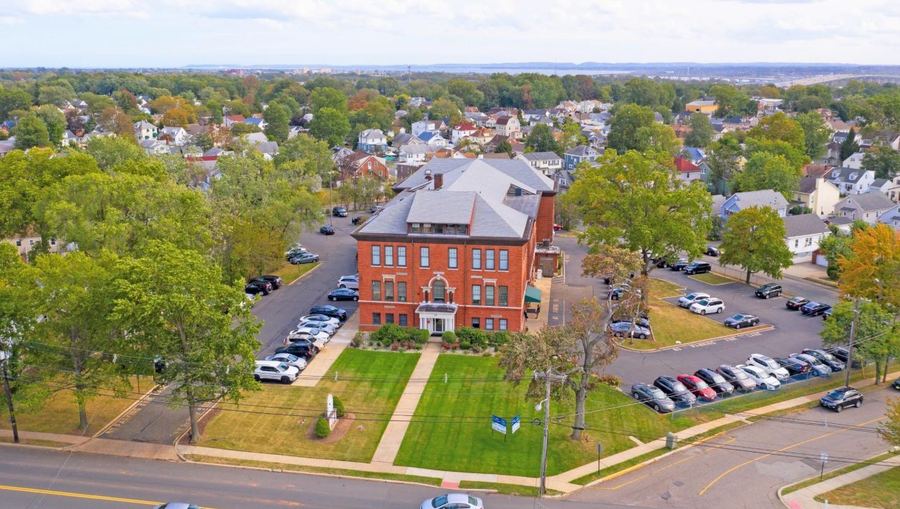 Office property in Fords, NJ