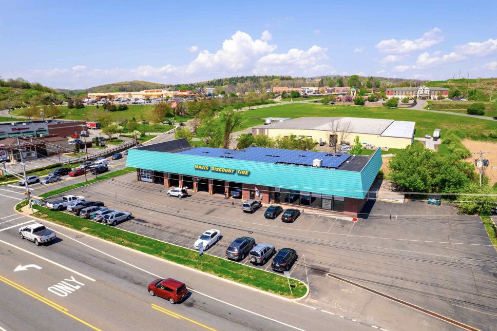 Retail property in Newton, NJ
